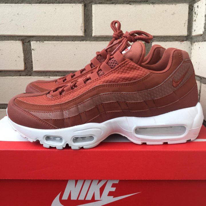 nike air max 95 premium trainers in red