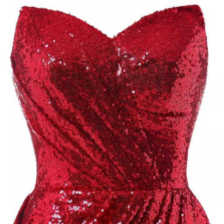 Платье из красных пайеток
