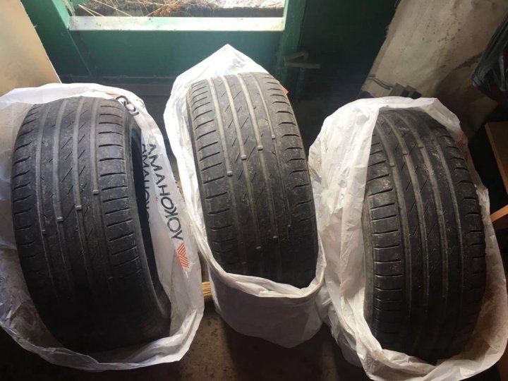 235/55/17 Nokian Hakka Black 2. Nokian Black. Hakka Black 2 235/55 r17 103y.