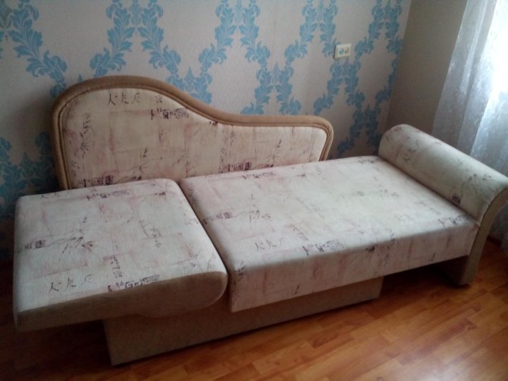 Диван выкатной в бок – купить в Челябинске, цена 3 500 руб., продано 6 мая2018 – Диваны и кресла