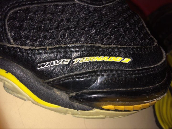 mizuno wave tornado 3