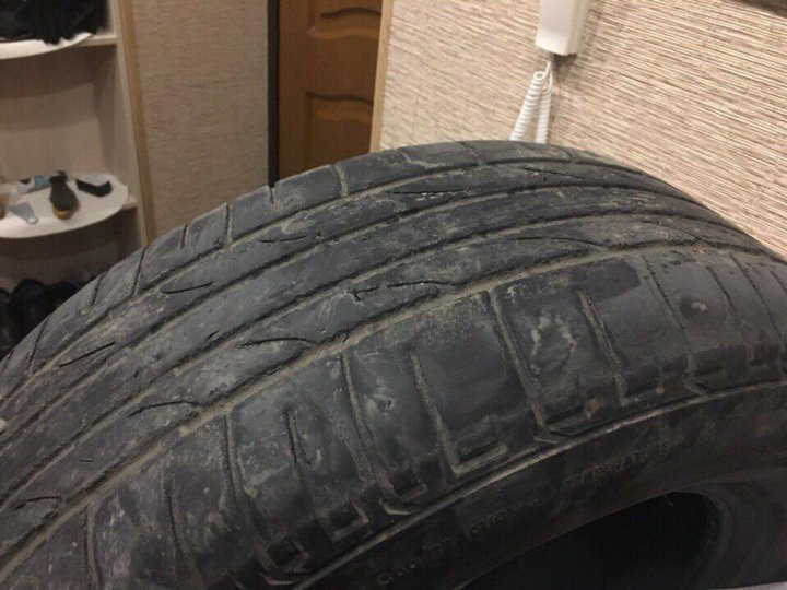 Шина бриджстоун 215 65 r16. Bridgestone 215/65 r16. Bridgestone 215/65 r16зима липучкк. 215\65 16 Шип ЗМ Б.У Бриджстоун.