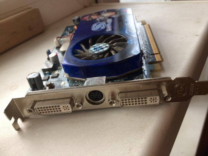 Видеокарта 2600 xt. Sapphire HD 2600 XT. Видеокарта Sapphire Radeon HD 2600. Видеокарта Sapphire HD 2600 XT. Hd2600xt 256mb ddr3.