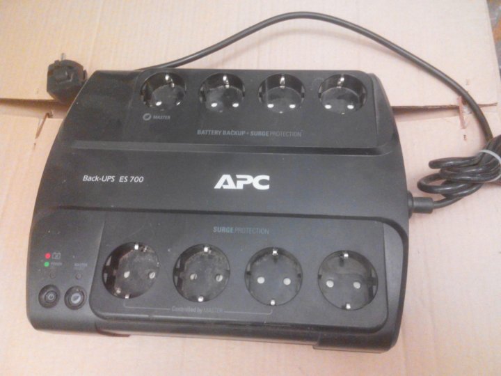 Back ups es 700. ИБП APC es 700. APC back-ups es 700 аккумулятор. Es700 APC аккумулятор. APC back ups 4 розетки.