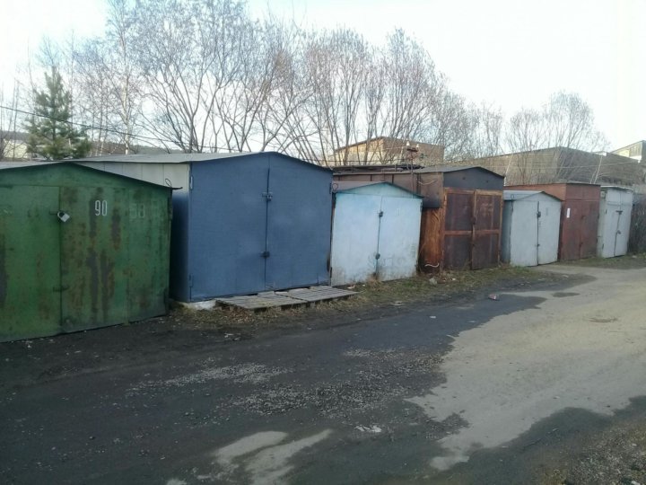 Гаражный кооператив металлический бокс. Гск 71 оренбург. Металлический гараж в кооперативе. Гараж в кооперативе. Металлический гараж 24 м2.