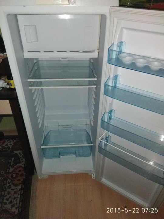 Холодильник бирюса 110 купить. Холодильник Бирюса б-110. Холодильник Бирюса 110, белый. Холодильник Бирюса 110 фото. Бирюса 110 холодильник ждет своего покупателя.
