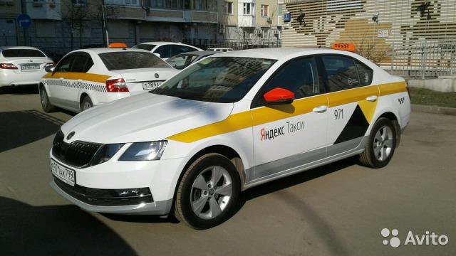 Авито такси выкупом. Такси skoda rapid. машина такси шкода. шкода для такси салон.
