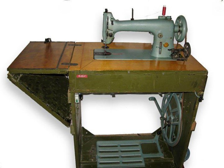 Швейная машинка рязань. Швейная машина ПШМ 322 С. ПМЗ 322. Промышленная швейная машина ПМЗ 22. Промышленная швейная машина 322.