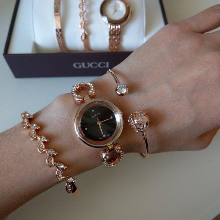 Часы Gucci с браслетами в Одессе