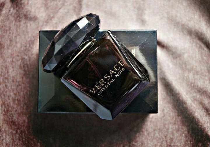 Versace crystal noir фото