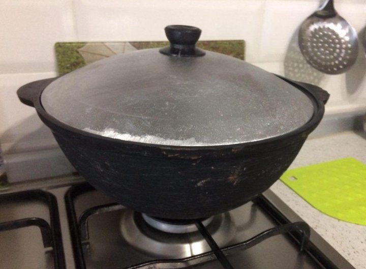 Чугунный казан самар. Казан чугунный с крышкой узбекистан и ручкой. Чугунный казан самар. Чугунный казан самар. Казан из чугуна 6л.