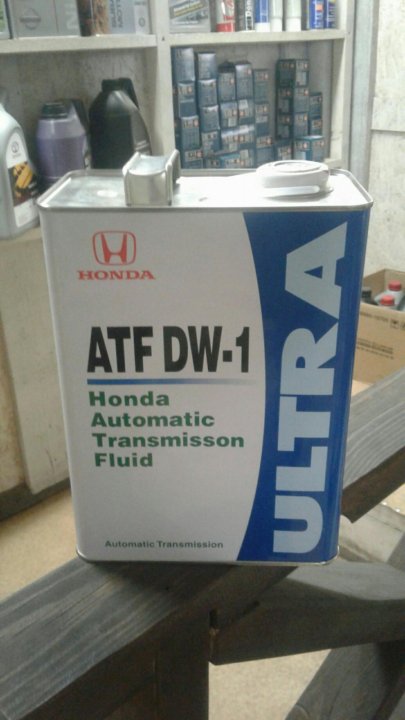 Сколько масла в хонда фрид. Honda ATF DW-1. Honda Ultra ATF DW-1. Honda Ultra ATF-dw1 vs Honda ATF-dw1. Жидкость Honda ATF DW-1 - 4 литра 90471-px4-000.