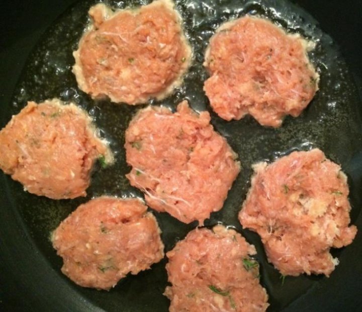 фарш из кеты. фарш из горбуши. фарш рыбный. фарш кеты. фарш рыбный.