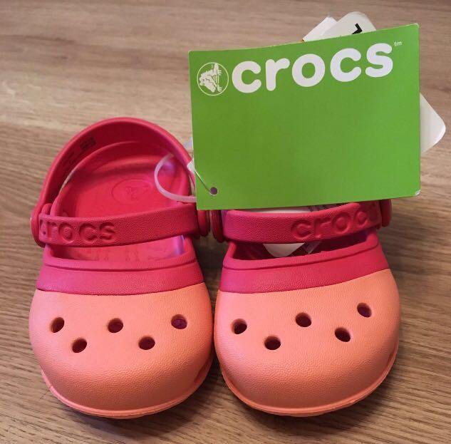 crocs 24