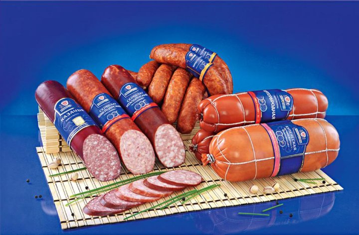 Колбаса тавр сырокопченая. Колбаса ассортимент. Лучшие фирмы колбас. Лучшие фирмы колбас. Лучшие фирмы колбас.