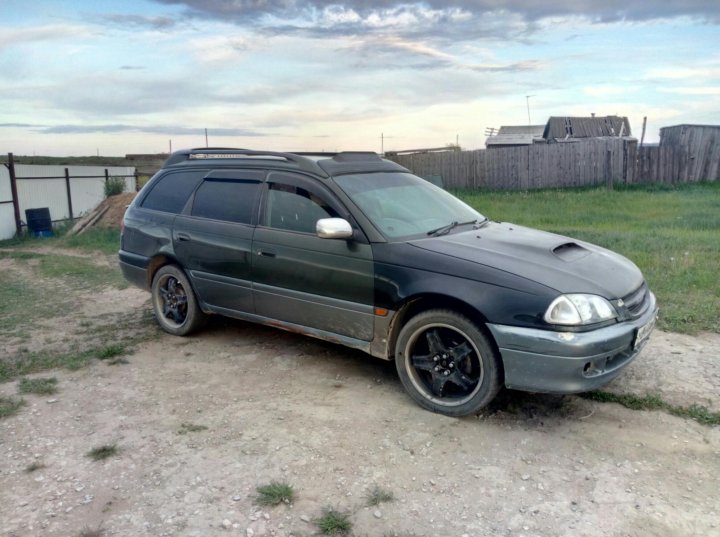 Калдина 98 года. Toyota Caldina 1998. Тойота Калдина 1998. Калдина 98.