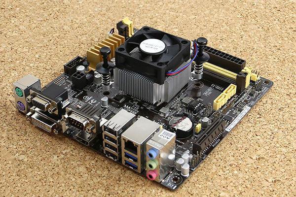 Radeon tm r3 graphics. AMD Athlon 5350 APU. Сокет ам1. АМД С сокет ам1. Атлон am1.