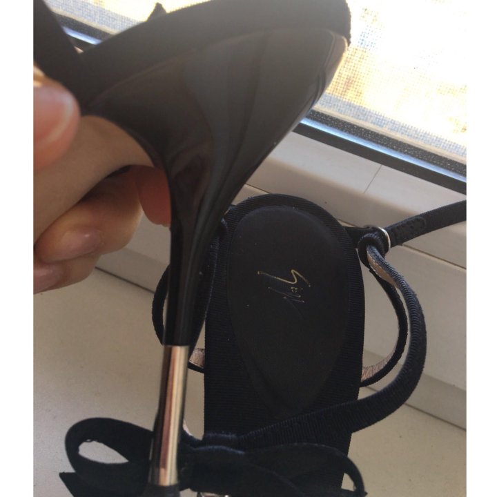 giuseppe zanotti vero cuoio