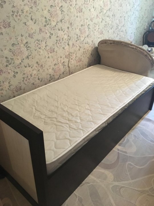 Какая кровать полуторка. Кровать полуторка Милано. Кровать полтора. Красивые кровати полуторки. Мебель кровать полуторка.