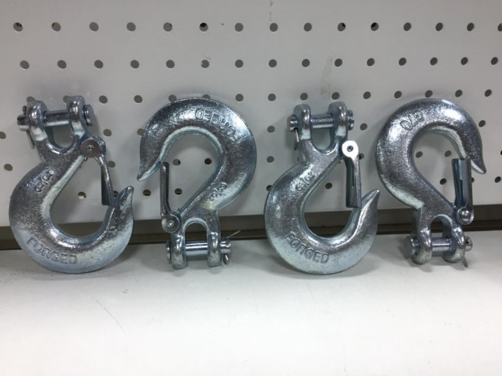 Крюк на гак кму. На погрузчик крюк с цепью. Буксировочная петля ниссан марч к12. Блок монтажный с крюком бмк ф 60 мм. Крюк на авито.