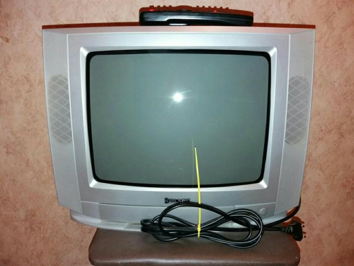 Телевизоры 2004 года. Телевизор Rolsen старый. Телевизор Ролсен цветной. Телевизор 2004. Телевизор Ролсен старый.