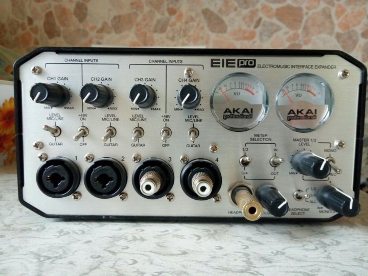 Звуковая карта akai