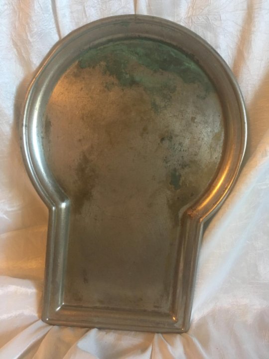 Tray Keyhole brass