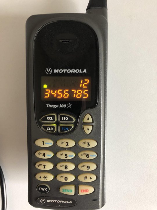 Nokia 1011. Моторола Фора. Моторола телефон 2022. Моторола Фора кирпич. Моторола Фора купить.