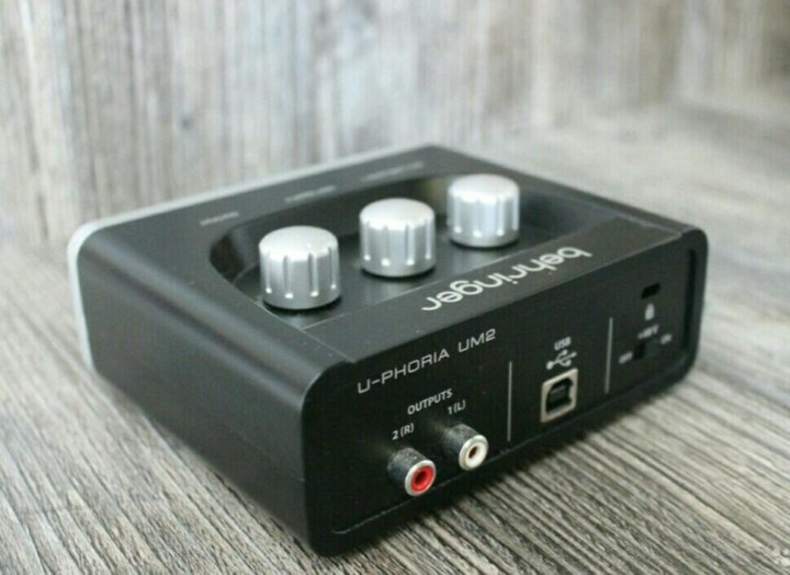 Карта behringer u phoria um2