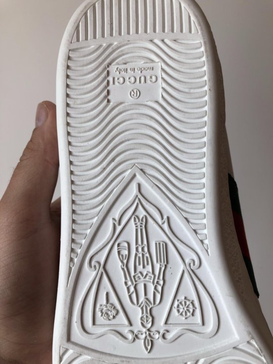 gucci ace 42