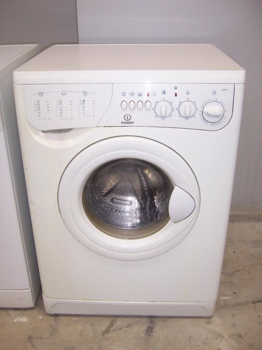Почему блокируется люк в стиральной машине Indesit