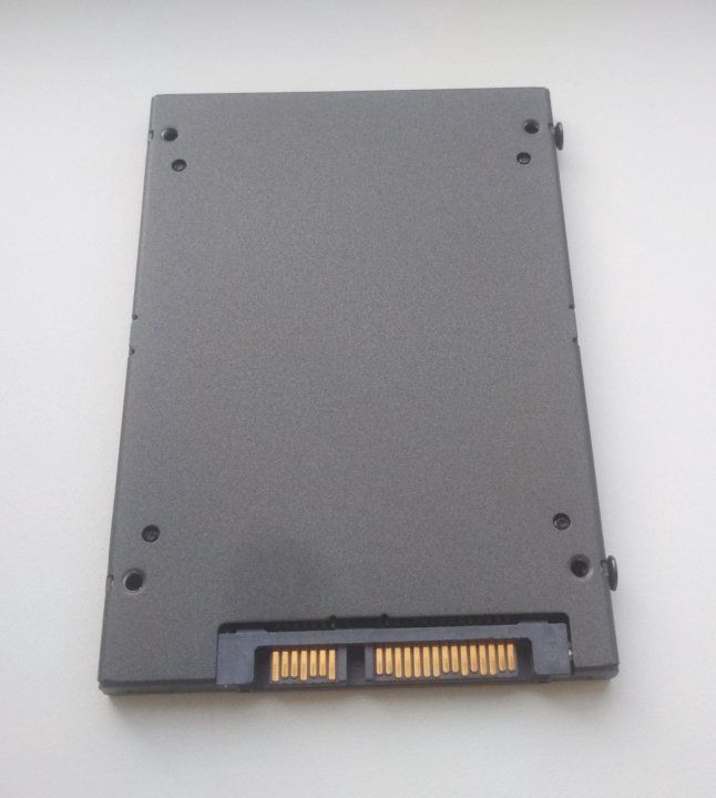 SSD 120gb kingston uv300 – купить в Москве, цена 1 990 руб., продано 24  августа 2018 – Комплектующие и запчасти