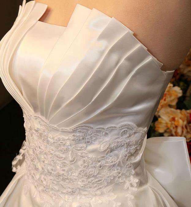 Свадебное платье с драпировкой