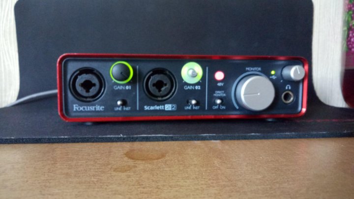 Scarlett 2i2 4th gen. Focusrite Scarlett 2i2