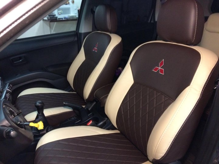 Чехол mitsubishi. Бежевый чехлы салон Лансер 10. Авточехлы Лансер 10. Чехлы из экокожи на Митсубиси Лансер 10. Авточехлы Митсубиси Лансер 9 с логотипом.