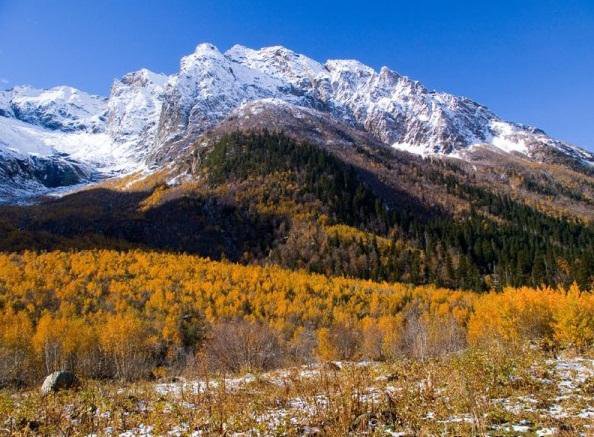 Домбай фото осенью город