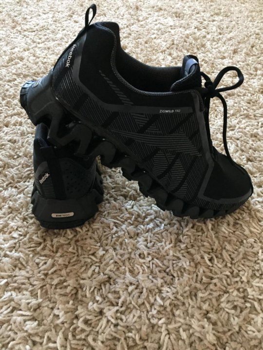 Кроссовки оригинал Reebok zig wild tr2 zig tech – купить в Кемерове, цена 4  500 руб., продано 16 ноября 2018 – Обувь