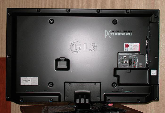 Крышка задняя lg телевизор. LG 42lm580t. Телевизор LG 42lm580t. Кронштейн для телевизора LG 42lm580t. Телевизор LG 42lm580t 42".