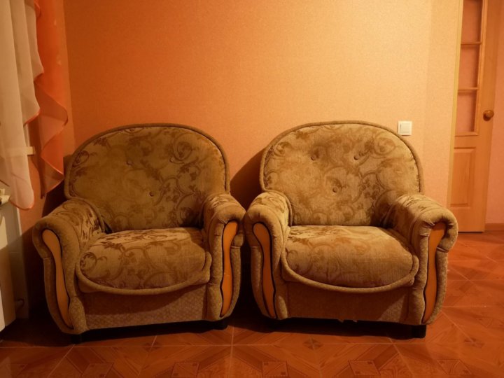 Авито кресла мягкие. Кресло кровать сириус. Стул коричневый велюр. Продам кресло б. Авито новороссийск кресла.