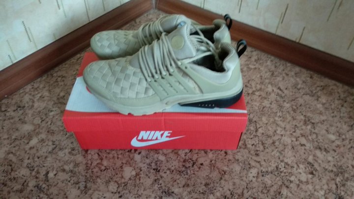 Кроссовки с авито прикол. Кроссовки cross king. Авито кроссовки мужские. Адики zx750. Кроссовки юла.