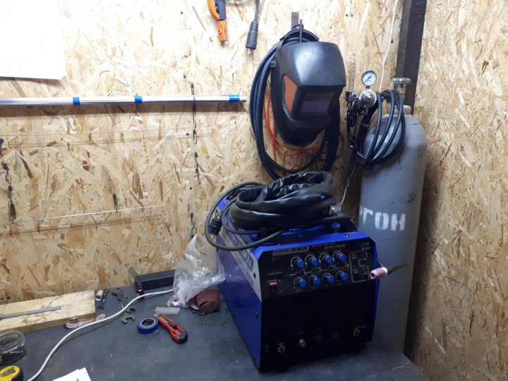 Tig aurora система 200 ac dc. Aurora Pro Inter Tig 200 AC/DC Pulse опознать резистор. Выносной резистор для Aurora Pro Ironman 315 AC/DC.