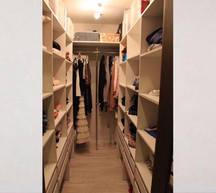 Гардеробная 2 6. Гардеробная 1.5 м2 икеа. П образные гардеробные