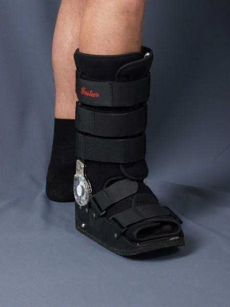 ортопедический голеностопный ортез 1004. ортез на голеностопный сустав полужесткий. ортез orlett lab-201. ортез голеностопный orlett lab-221 с фиксирующим ремнем. Fs 2226 «фоста» фиксатор голеностопного сустава.
