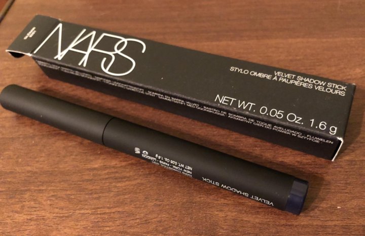 Карандаш стик. Nars карандаш для бровей. карандаш стик sway. стик карандаш рошас.