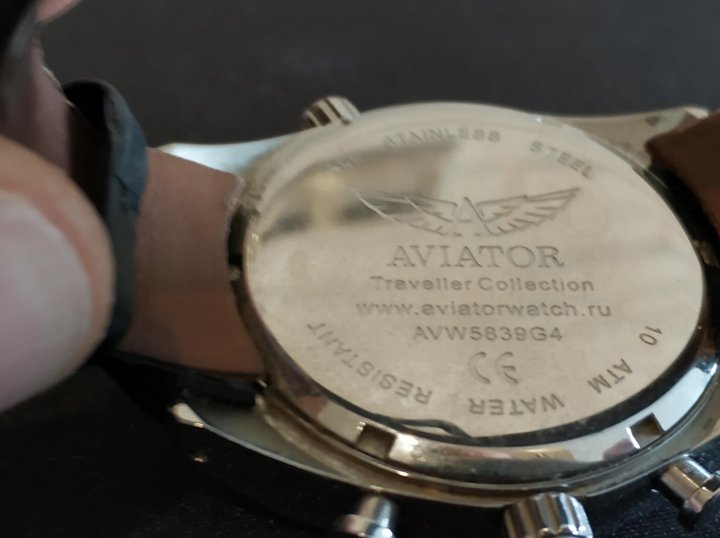 aviator watch avw5839g4