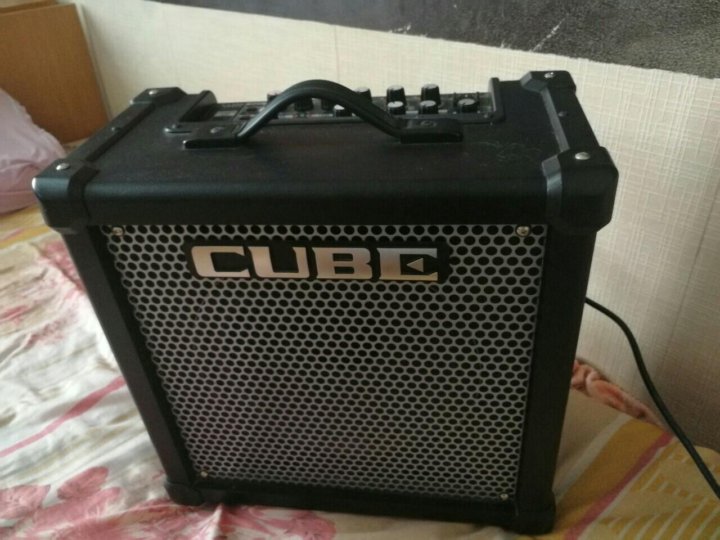 Roland Cube 40gx. Комбик Roland Cube 40gx. Roland Cube 40. Клавишный комбик Roland Cube 40.