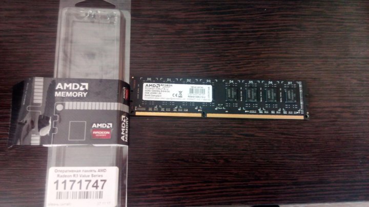 Amd оперативная. AMD Radeon r3 value Series [r334g1339u1s-u] 4 ГБ. Модуль памяти AMD r3 value r334g1339u1s-u ddr3 - 4гб 1333, DIMM, Ret. Оперативная память AMD Radeon r3 value Series [r334g1339u2s-u] 4 ГБ. AMD ddr3 4gb 1333mhz r334g1339u1s.