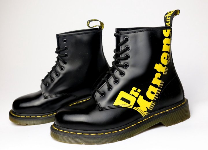 Dr martens берцы мужские. Боксерки доктор Мартинс. Желтые мартинсы. Dr Martens 1881. Dr Martens Balenciaga.