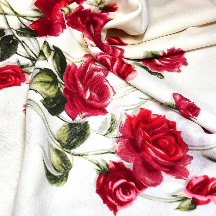 Павлопосадский платок белые розы