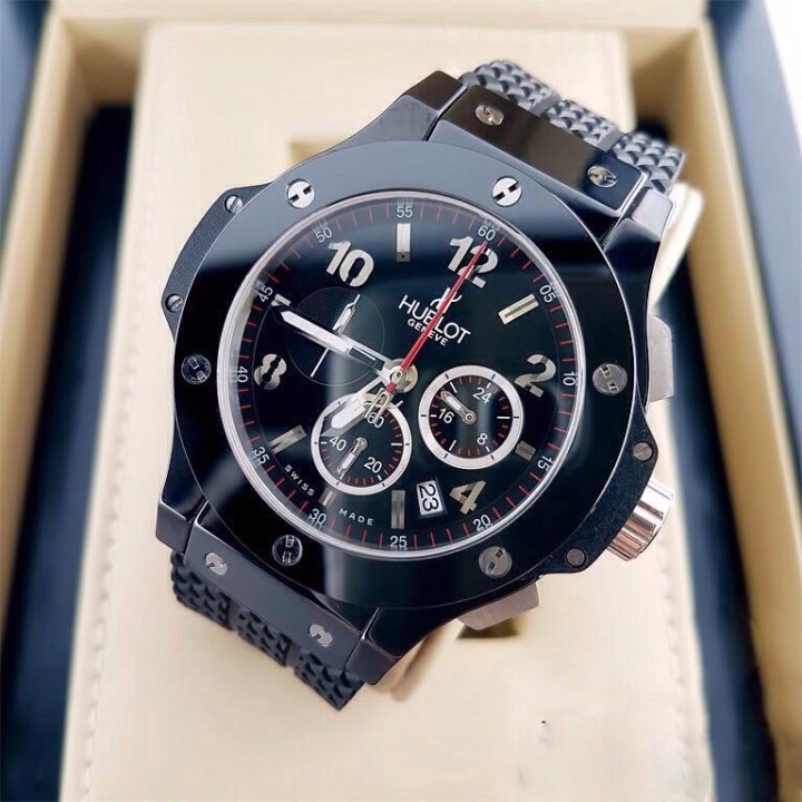 Big bang king. Hublot big Bang. Часы Хаблот Биг Банг. Хублот часы мужские Биг Банг. Хублот Биг бэнг хронограф.